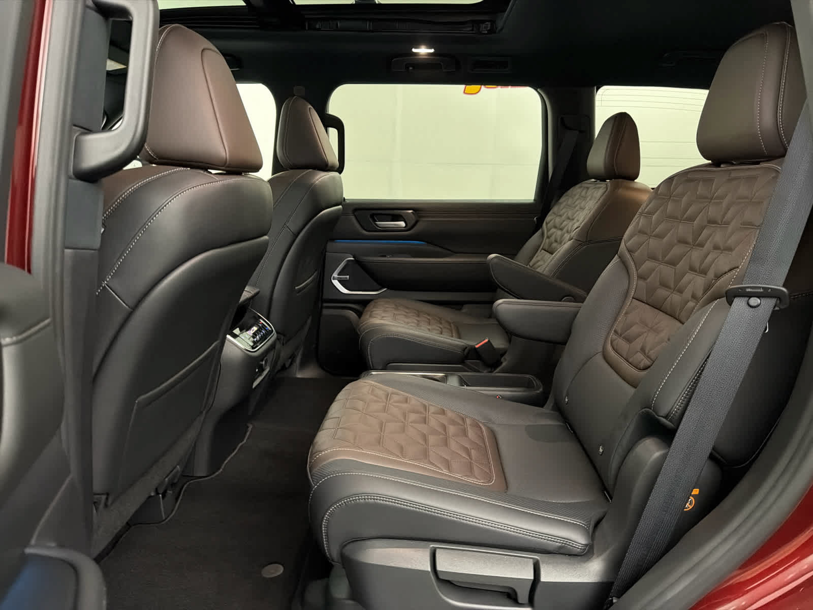 Certified 2026 Nissan Armada Platinum RWD image 16