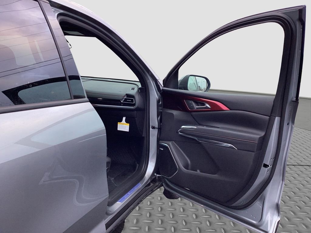 New 2026 Chevrolet Traverse RS w/ LPO, Floor Liner Package image 17