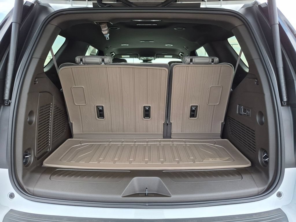 New 2026 GMC Yukon Elevation w/ LPO, Floor Liner Package AWD/4WD image 6
