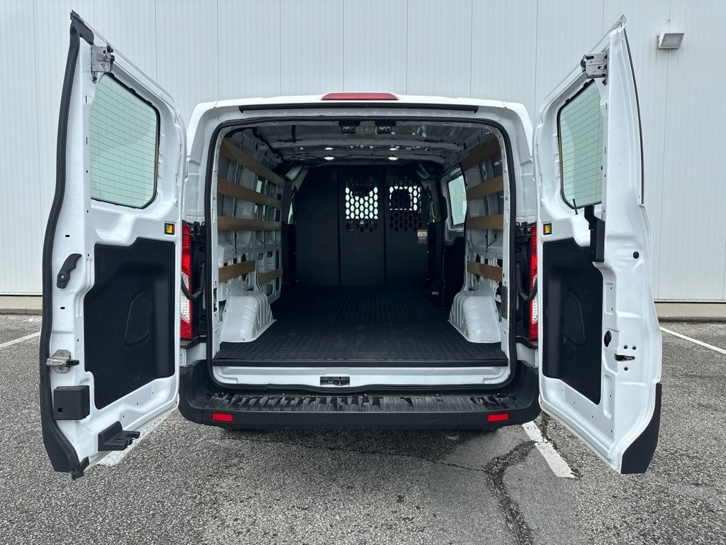 Certified 2025 Ford Transit 250 Low Roof w/ Exterior Upgrade Package RWD image 13