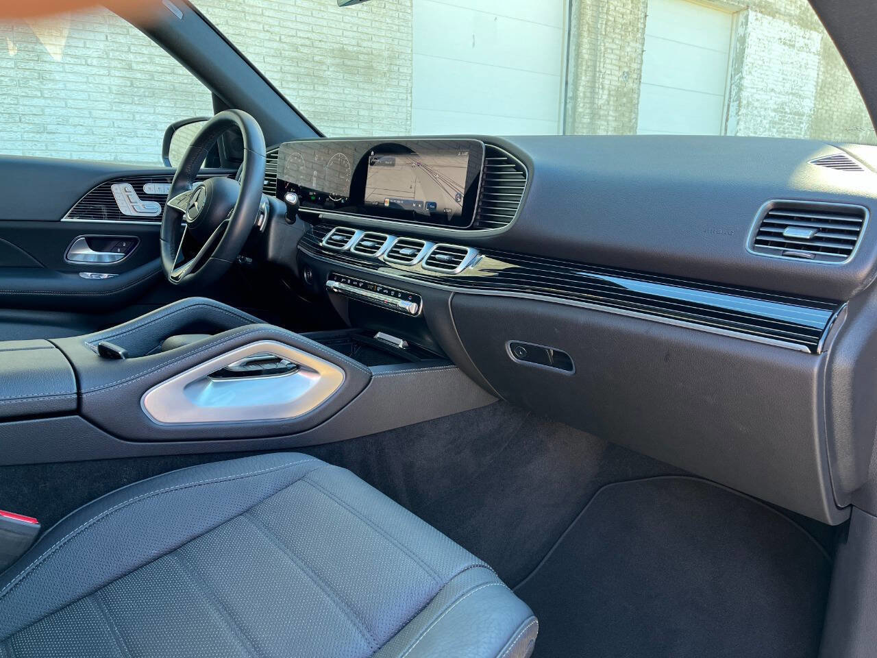 Used 2024 Mercedes-Benz GLE 450e 4MATIC image 30