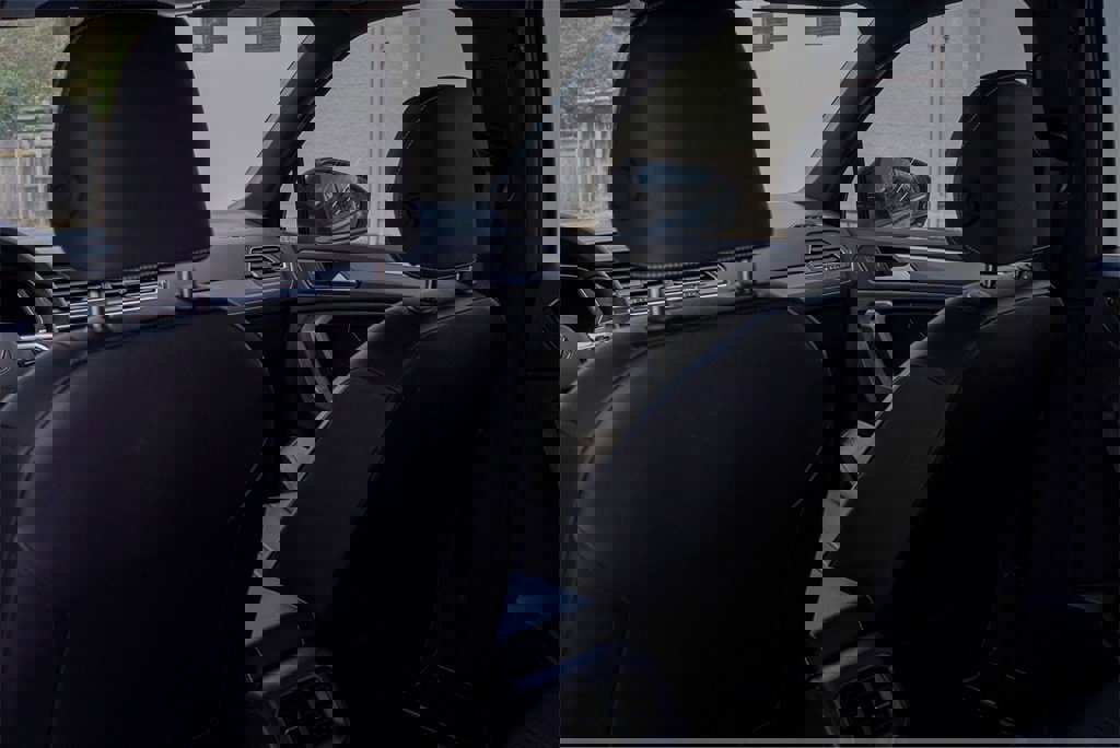 New 2024 Volkswagen Tiguan SE R-Line image 20