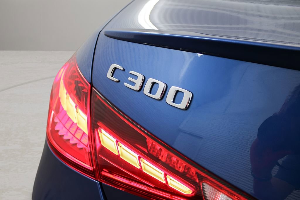 Used 2022 Mercedes-Benz C 300 Sedan image 32