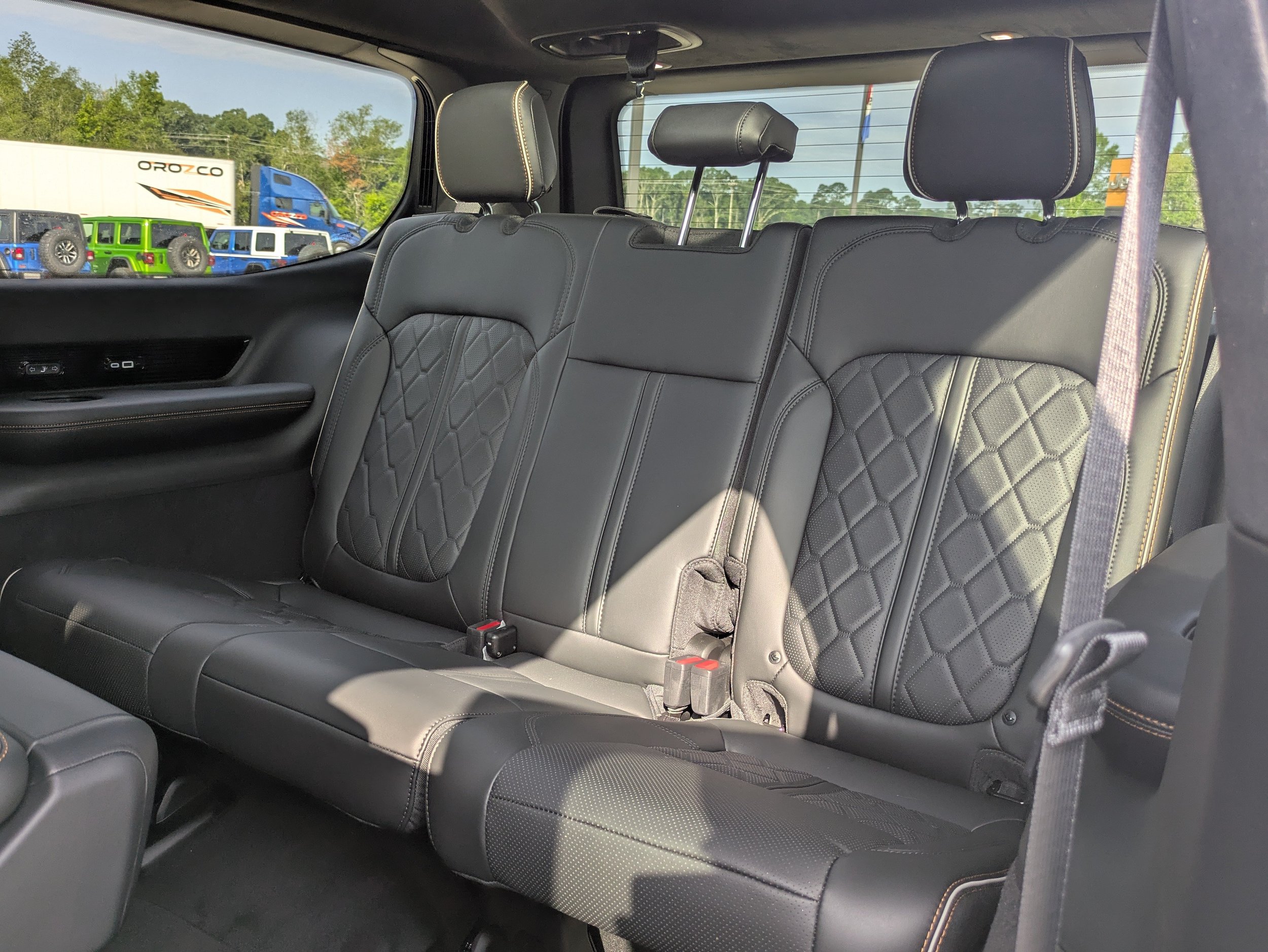 New 2026 Jeep Grand Wagoneer Summit AWD/4WD image 13