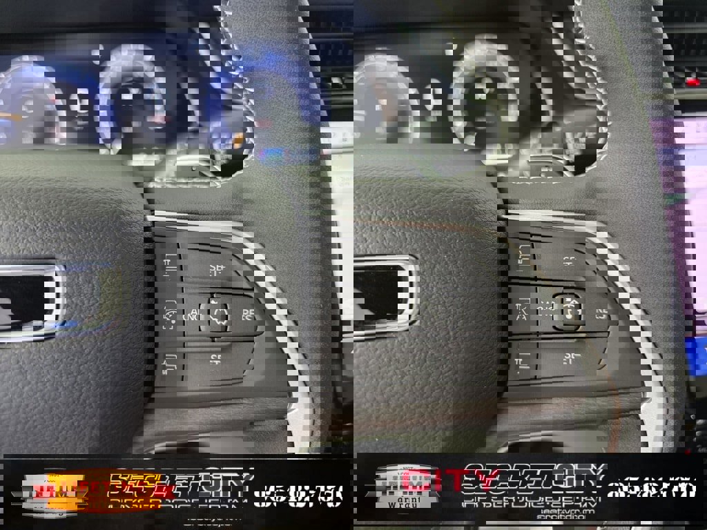 New 2025 Jeep Grand Cherokee Limited w/ Black Appearance Package image 17