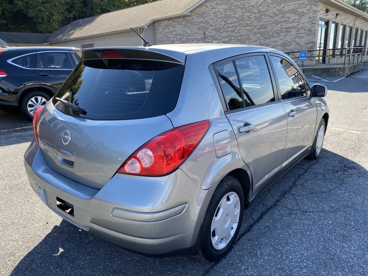 Used 2009 Nissan Versa 1.8 S w/ PWR Pkg FWD image 6