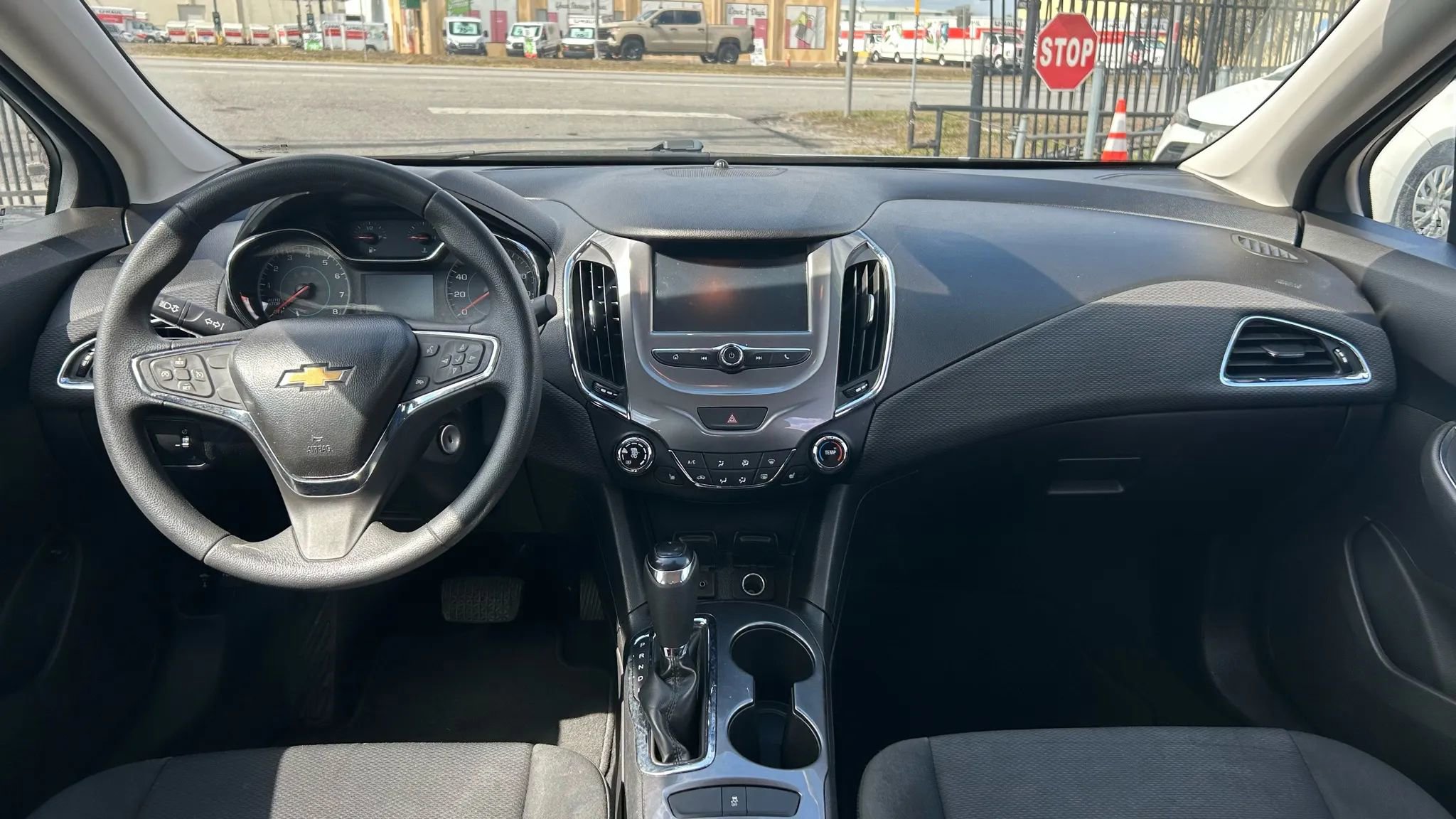 Used 2018 Chevrolet Cruze LT w/ LT Fleet Convenience Package image 14