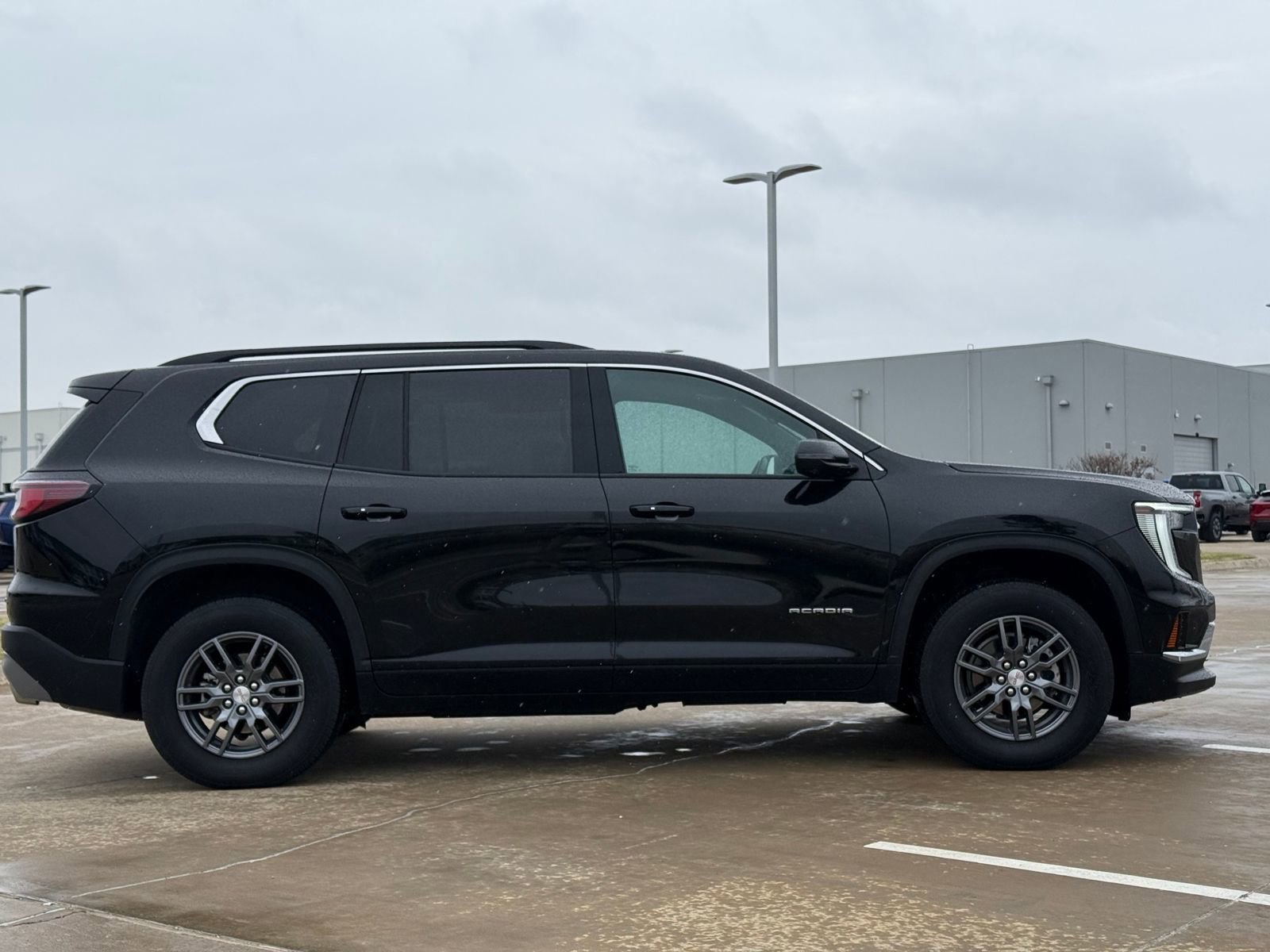 Certified 2025 GMC Acadia Elevation image 9
