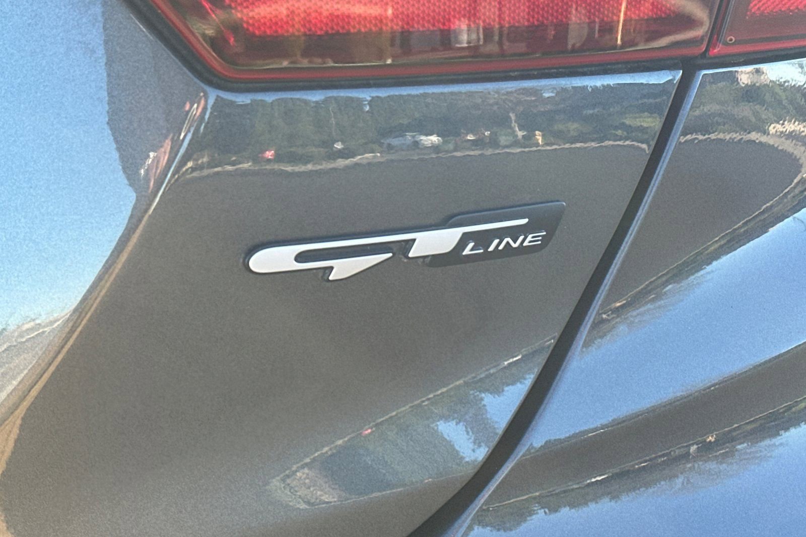 Used 2023 Kia Forte GT-Line w/ GT-Line Technology Package image 23