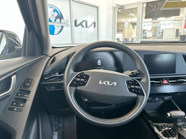 Certified 2024 Kia Niro LX FWD image 13