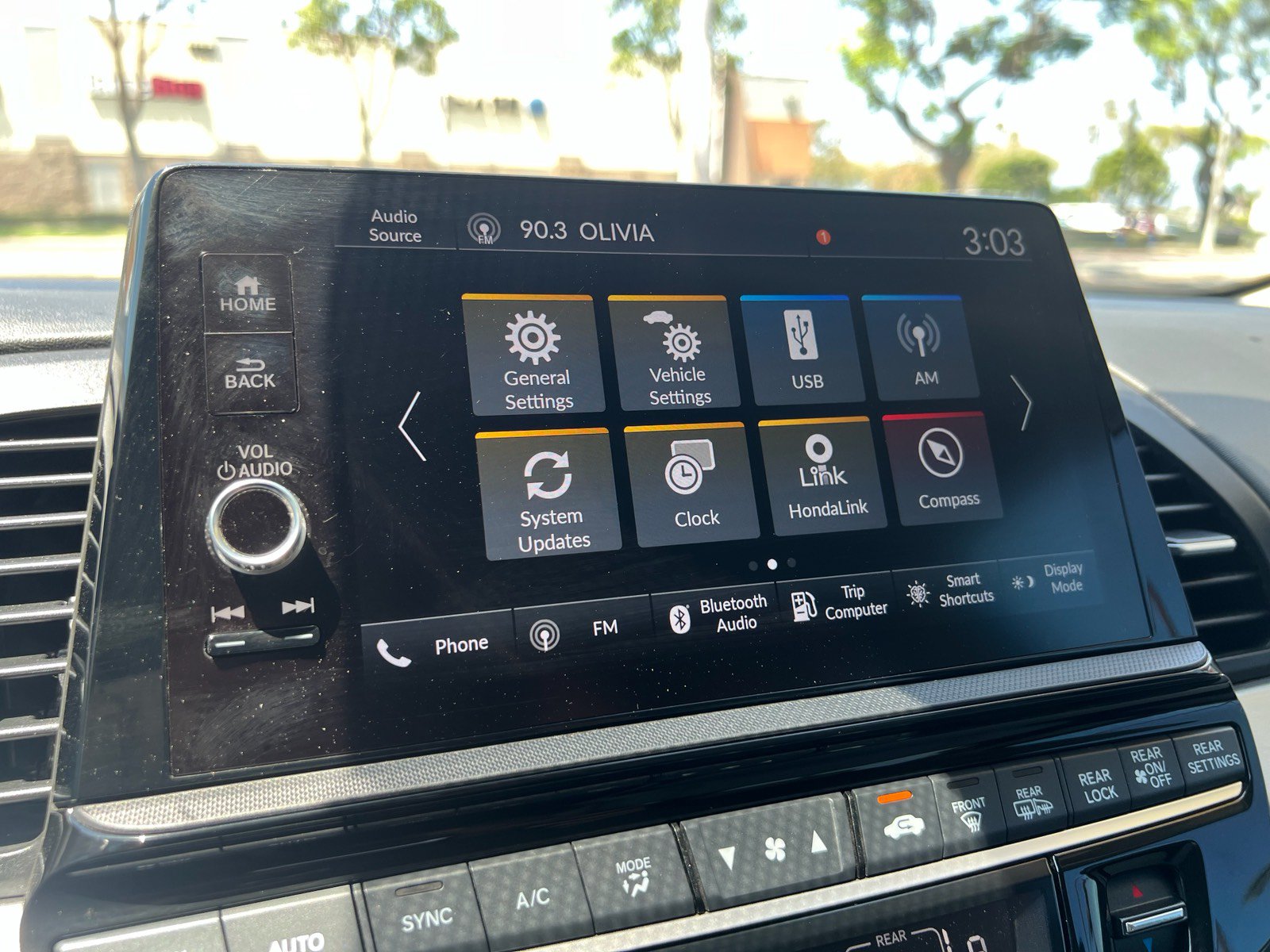 Used 2025 Honda Odyssey EX-L image 27