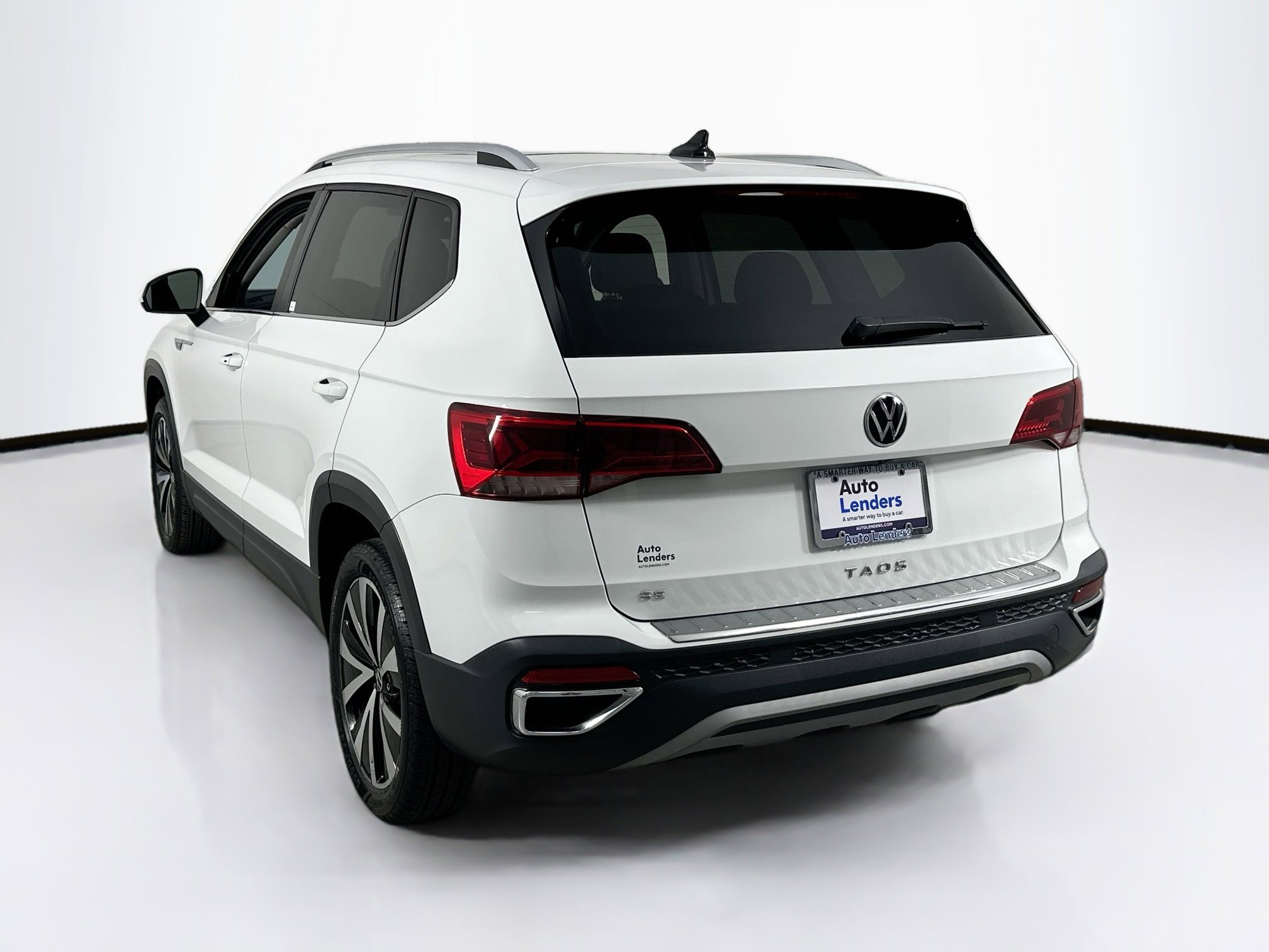 Used 2023 Volkswagen Taos SE image 7