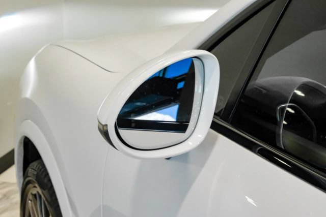 Used 2019 Porsche Cayenne AWD/4WD image 50