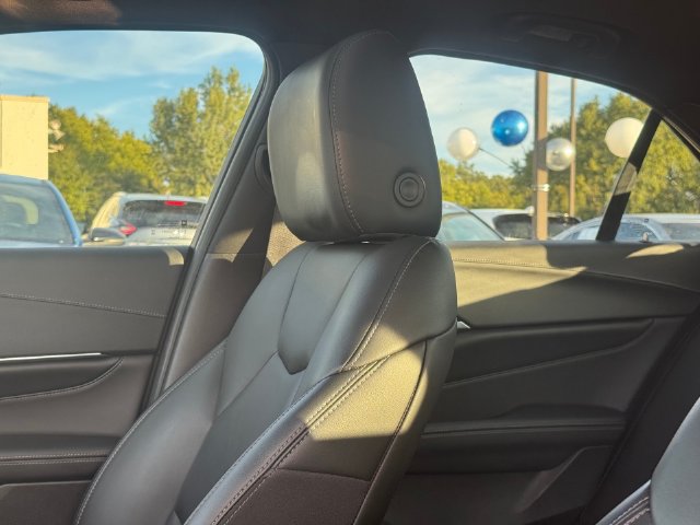 Used 2023 Cadillac CT4 Luxury w/ Sun And Sound Package RWD image 10