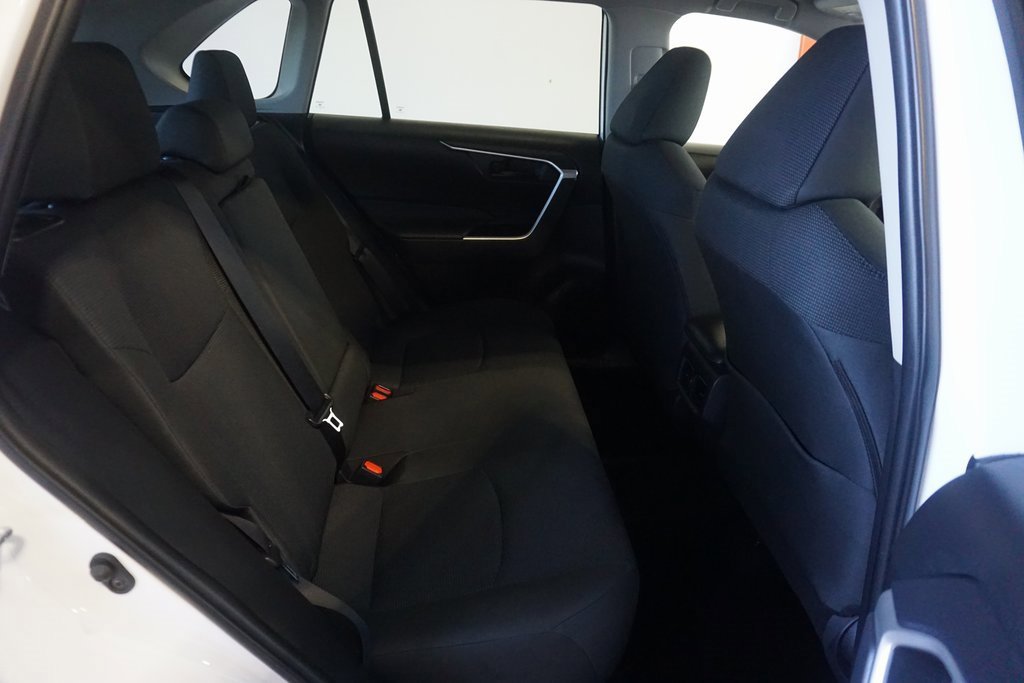 Certified 2025 Toyota RAV4 LE image 21