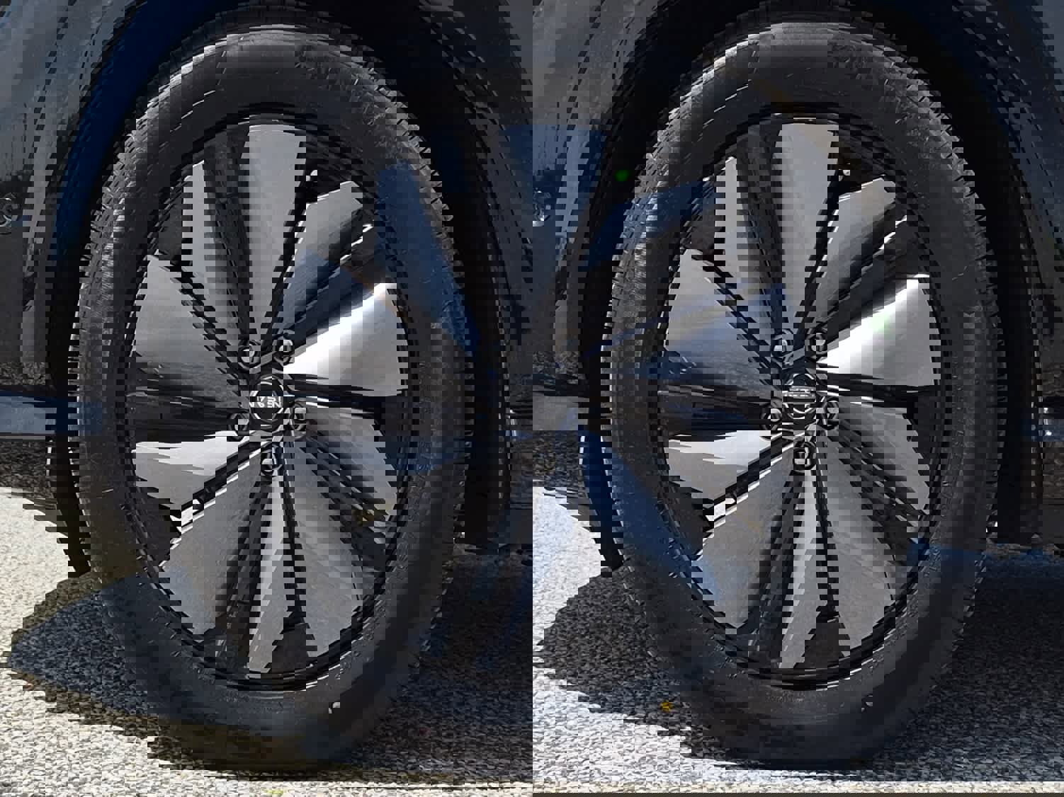 Used 2023 Nissan Ariya FWD image 6