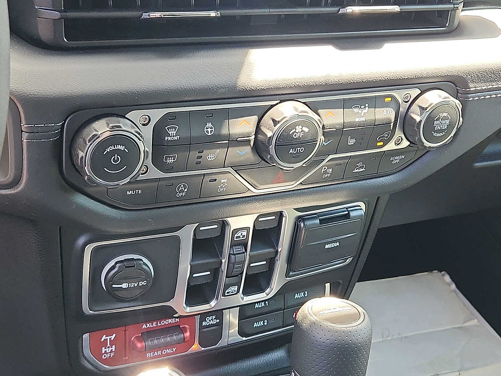 New 2026 Jeep Gladiator Mojave AWD/4WD image 11