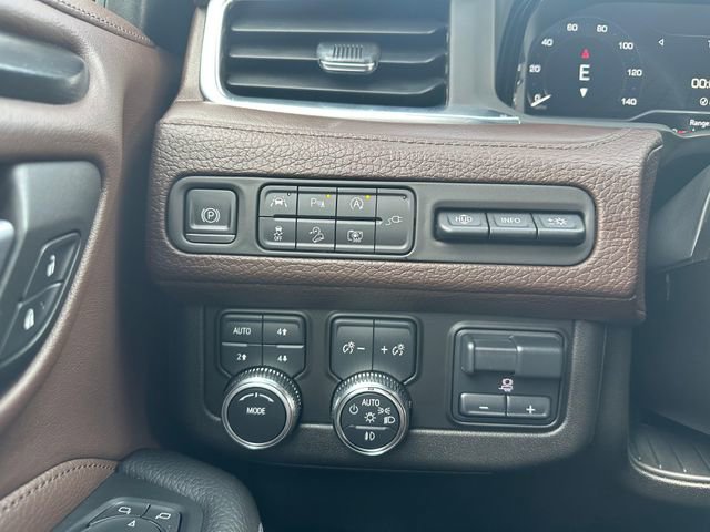 Used 2022 GMC Yukon Denali w/ Max Trailering Package image 16