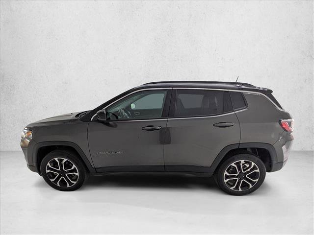 Used 2022 Jeep Compass Limited AWD/4WD image 9