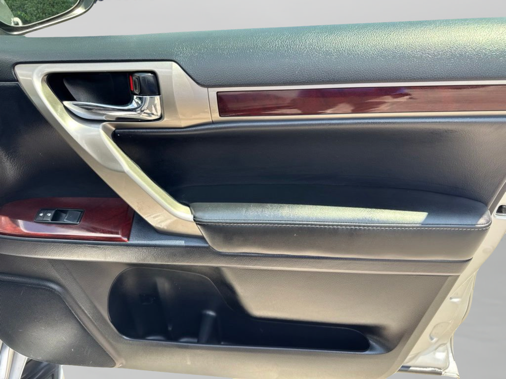 Used 2018 Lexus GX 460 Premium w/ Premium Package AWD/4WD image 30