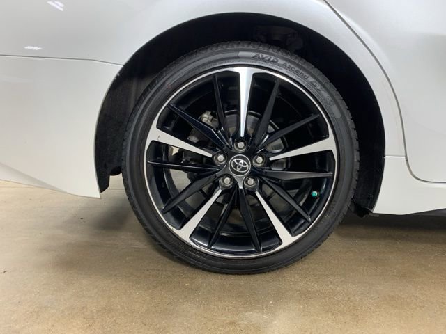 Used 2019 Toyota Camry XSE image 38