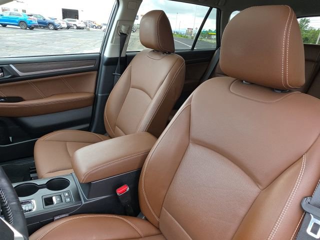 Used 2018 Subaru Outback 2.5i Touring w/ Popular Package #3 AWD/4WD image 10