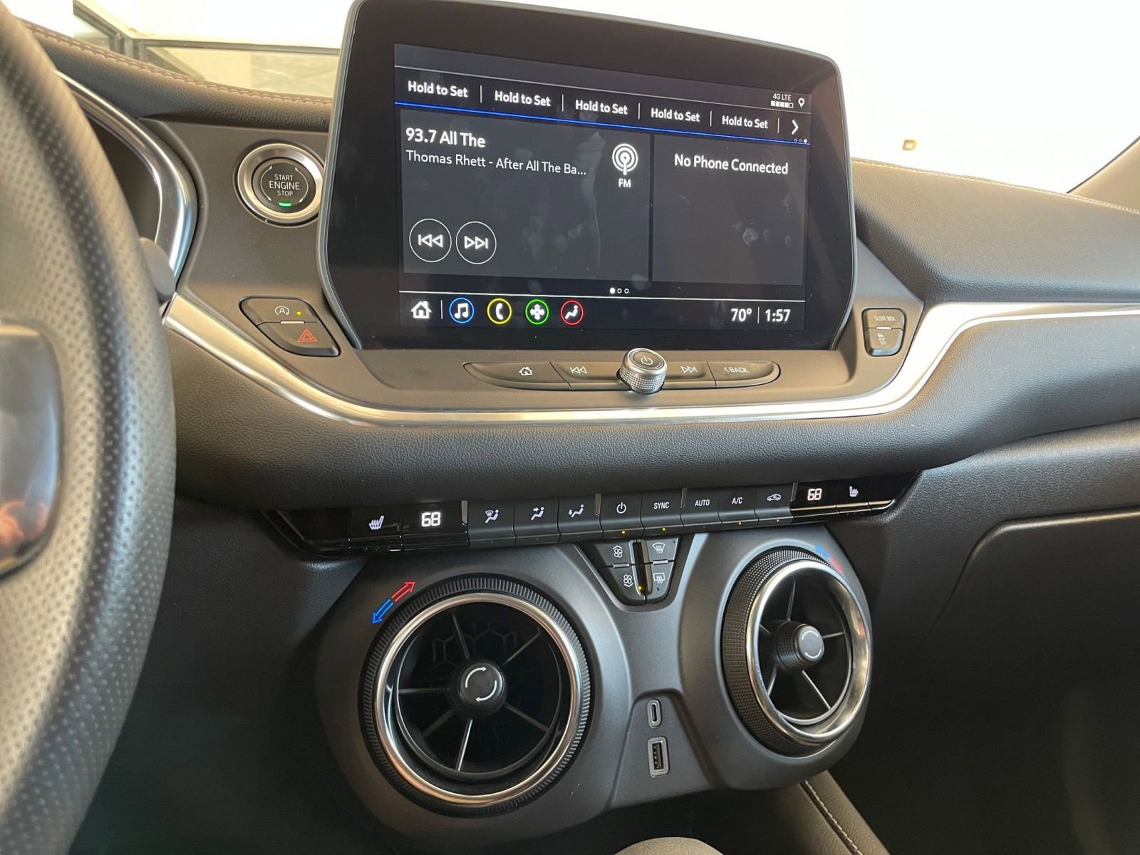 Used 2025 Chevrolet Blazer LT image 18