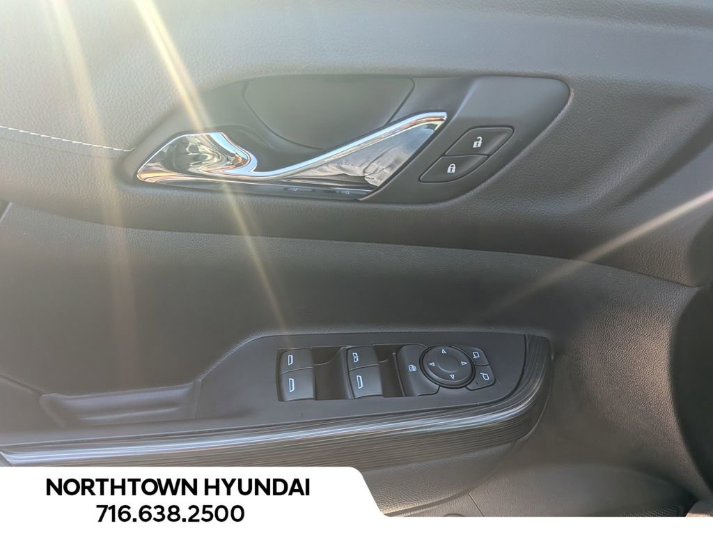 Used 2019 GMC Acadia SLT w/ Black Edition image 31