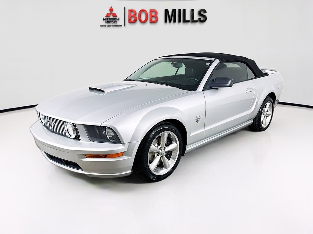 Used 2009 Ford Mustang GT Premium image 3