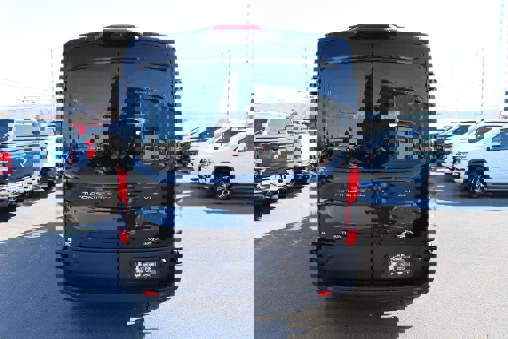 Used 2024 Ford Transit 350 XLT image 7