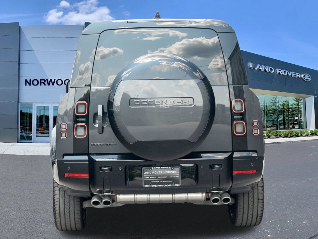 New 2026 Land Rover Defender 130 V8 AWD/4WD image 5