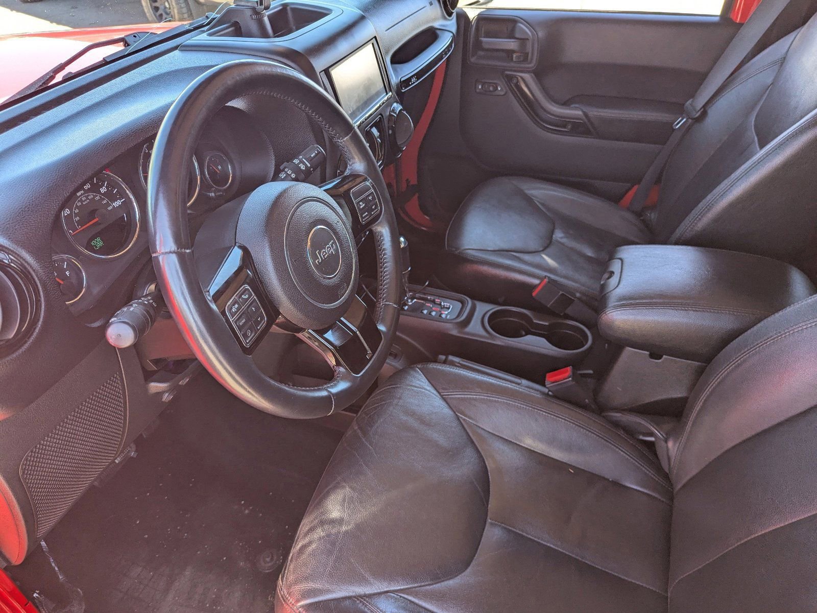 Used 2015 Jeep Wrangler Unlimited Sahara AWD/4WD image 22