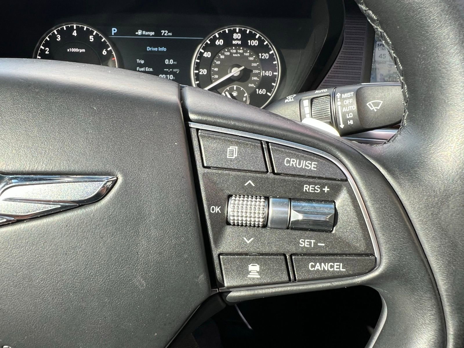 Used 2018 Genesis G90 5.0 Ultimate RWD image 34