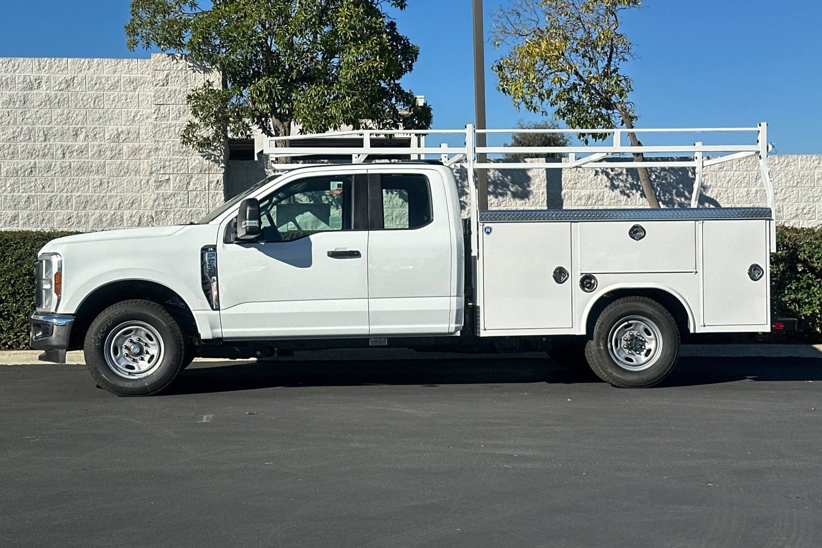 New 2026 Ford F250 XL w/ XL Chrome Package image 7