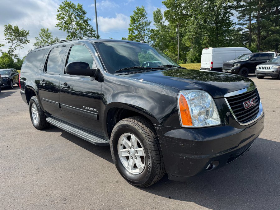 Used 2013 GMC Yukon XL SLT w/ SLT-2 Equipment Package AWD/4WD image 7