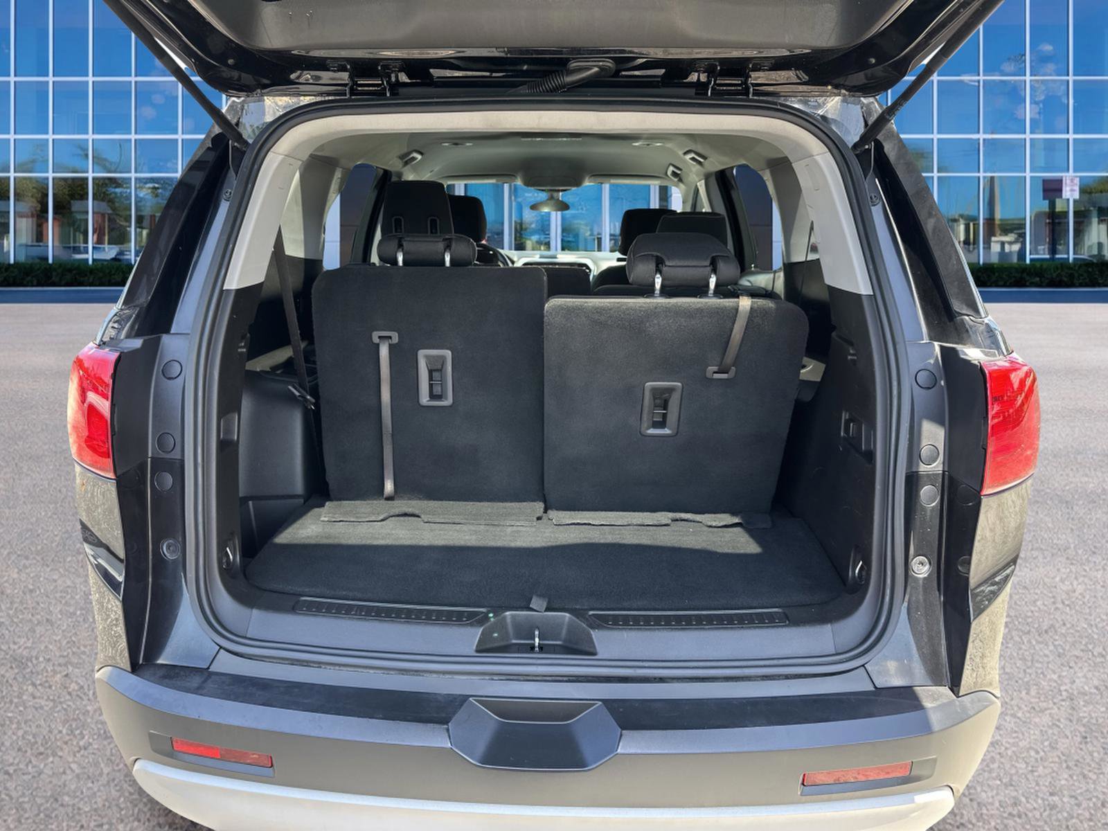 Used 2019 GMC Acadia SLE FWD image 10