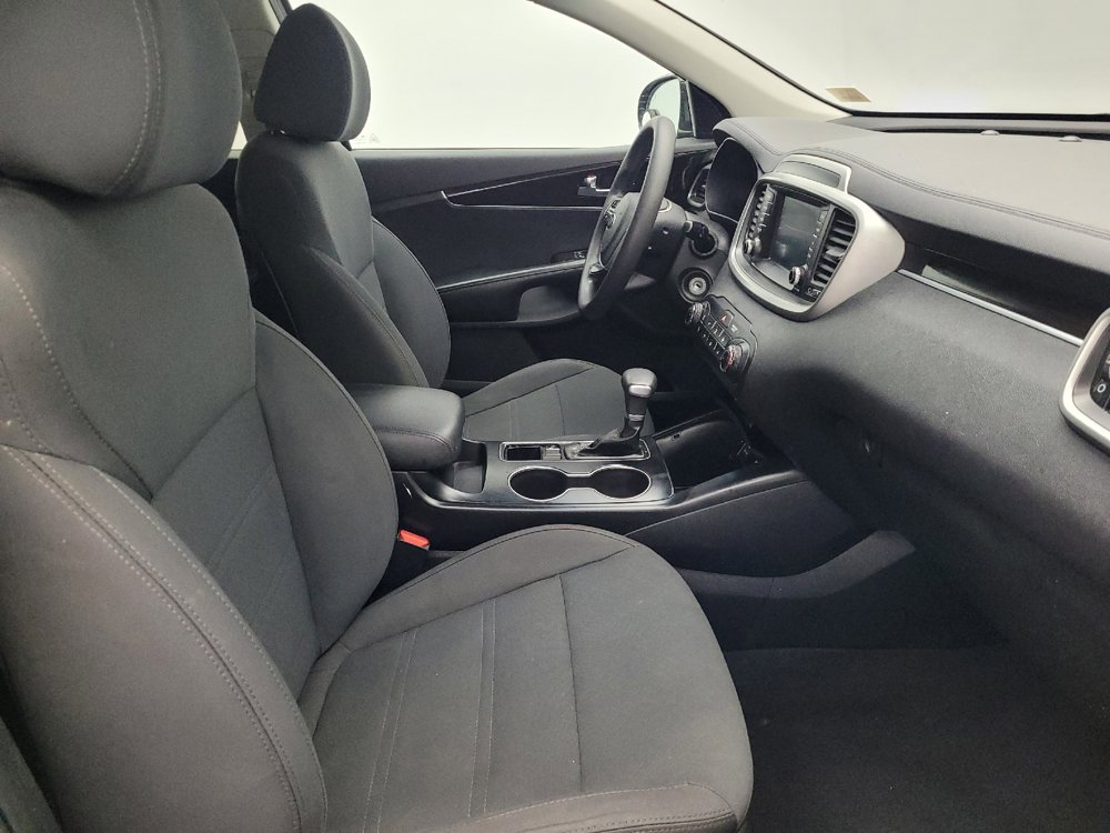 Used 2020 Kia Sorento LX image 21
