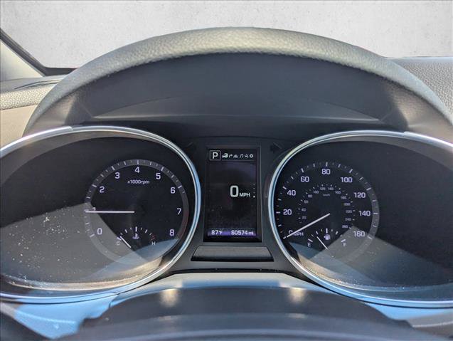 Used 2019 Hyundai Santa Fe XL FWD image 16