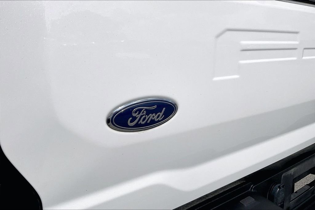 Used 2023 Ford F150 Lightning Platinum image 27