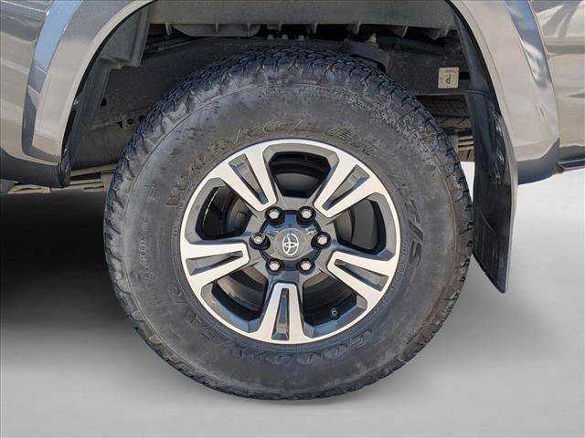Used 2016 Toyota Tacoma TRD Sport RWD image 17
