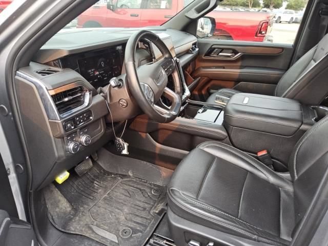 Used 2025 GMC Yukon Denali AWD/4WD image 2