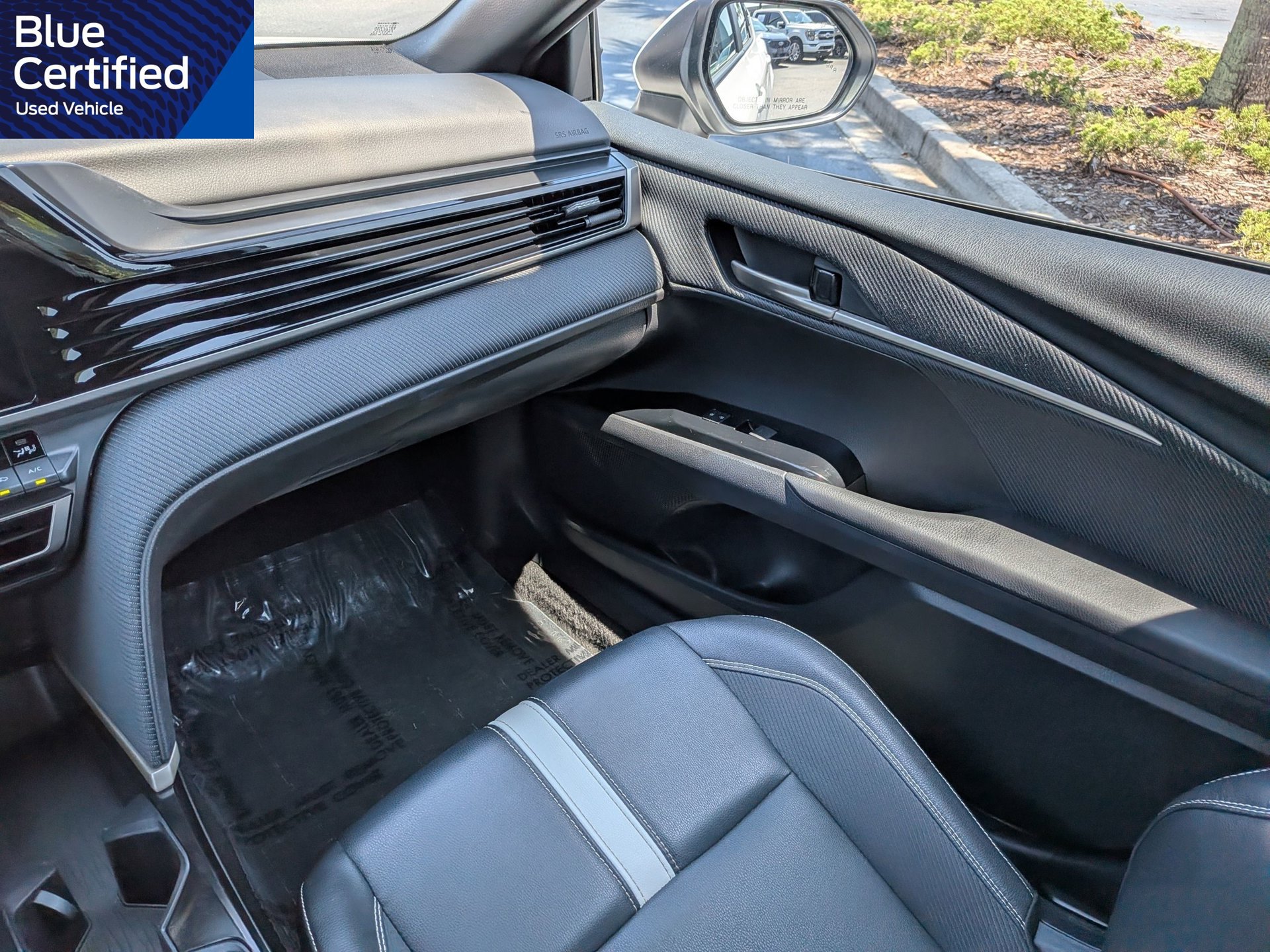 Used 2025 Toyota Camry SE FWD image 18