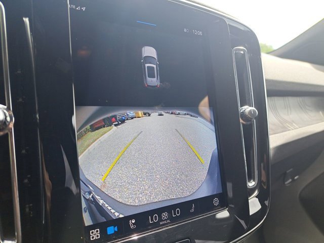 Used 2023 Volvo XC40 Recharge Ultimate w/ Protection Package Premier image 21