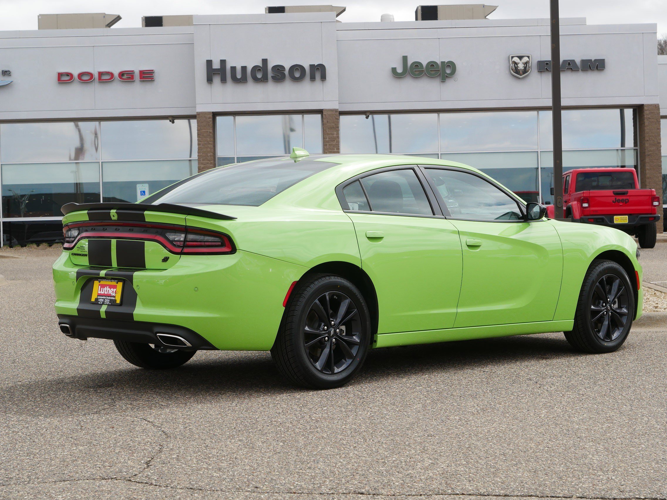 Used 2023 Dodge Charger SXT w/ Blacktop Package image 7