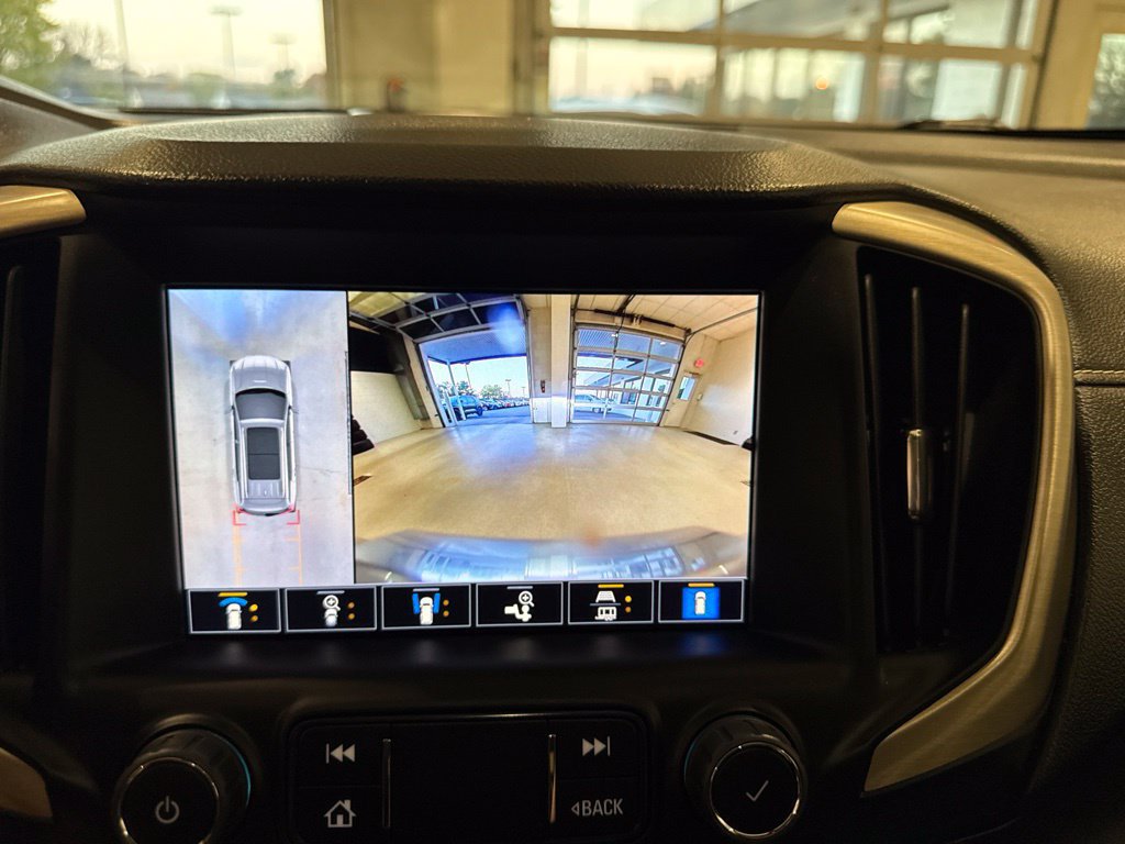 Used 2024 GMC Terrain Denali w/ Denali Premium Package AWD/4WD image 41