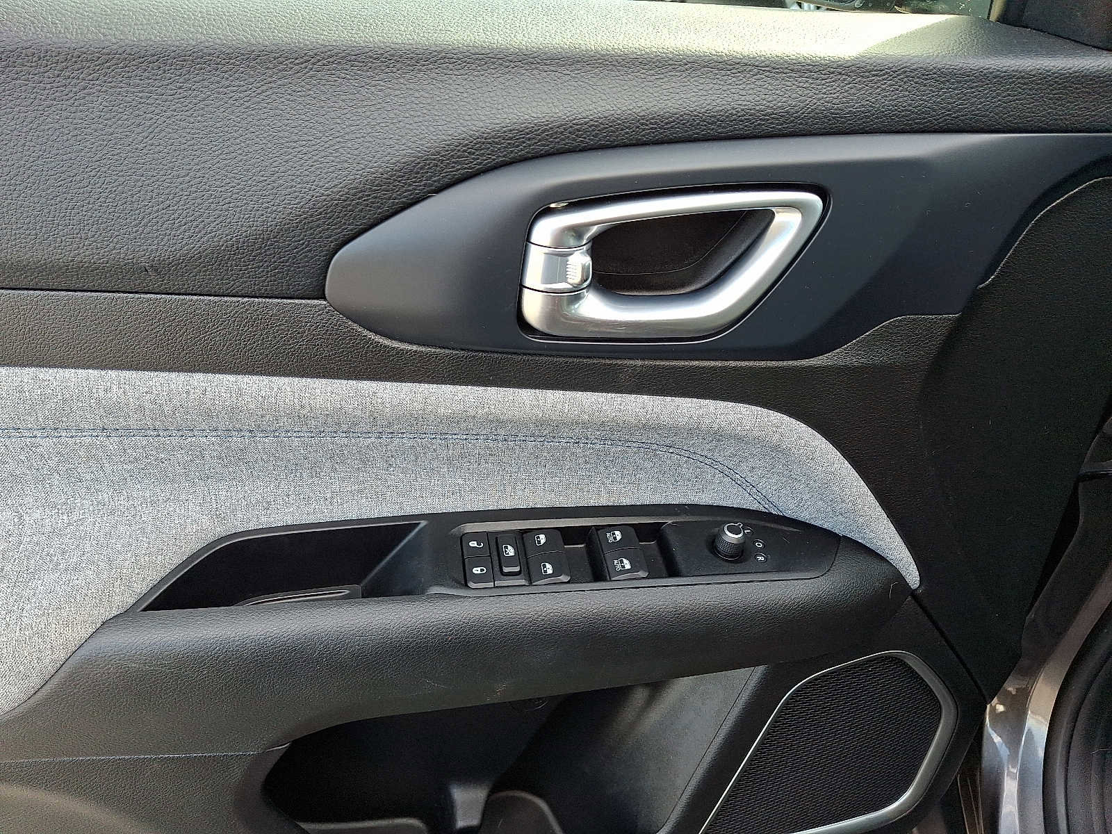 Certified 2022 Jeep Compass Latitude w/ Convenience Group image 13