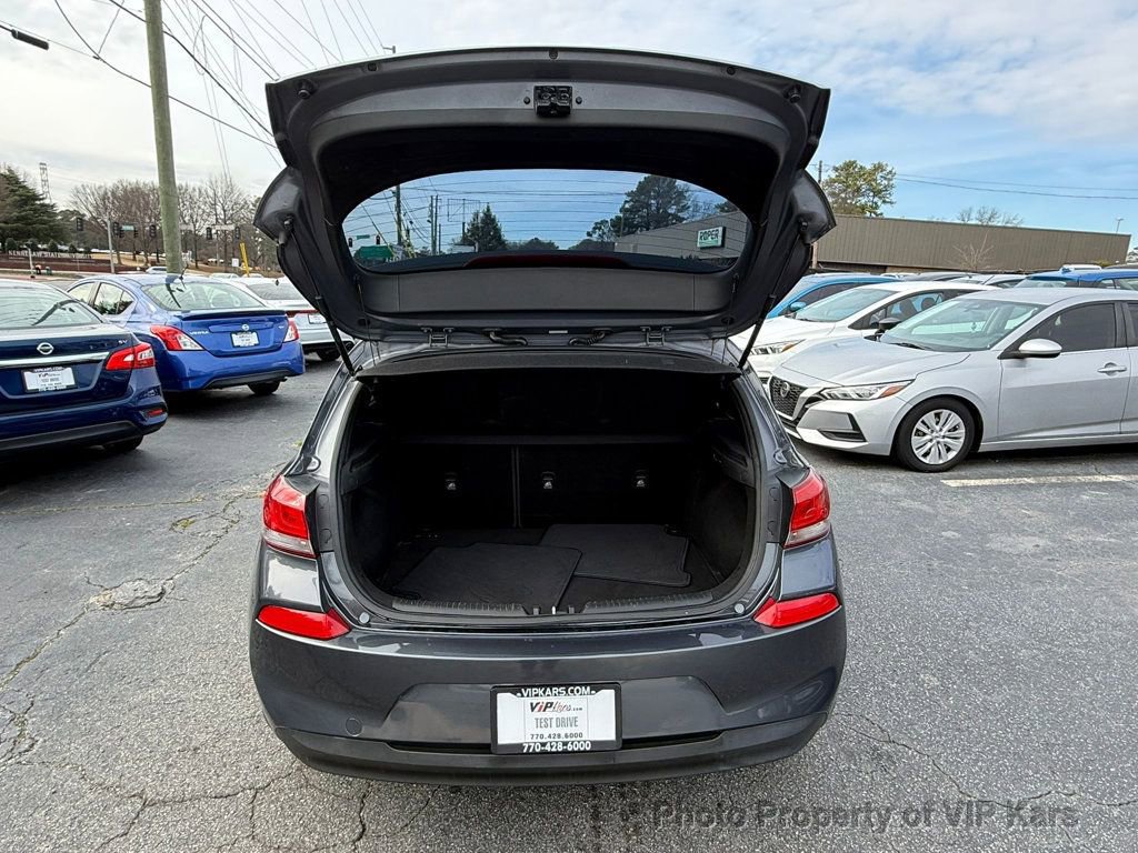Used 2018 Hyundai Elantra GT FWD image 20