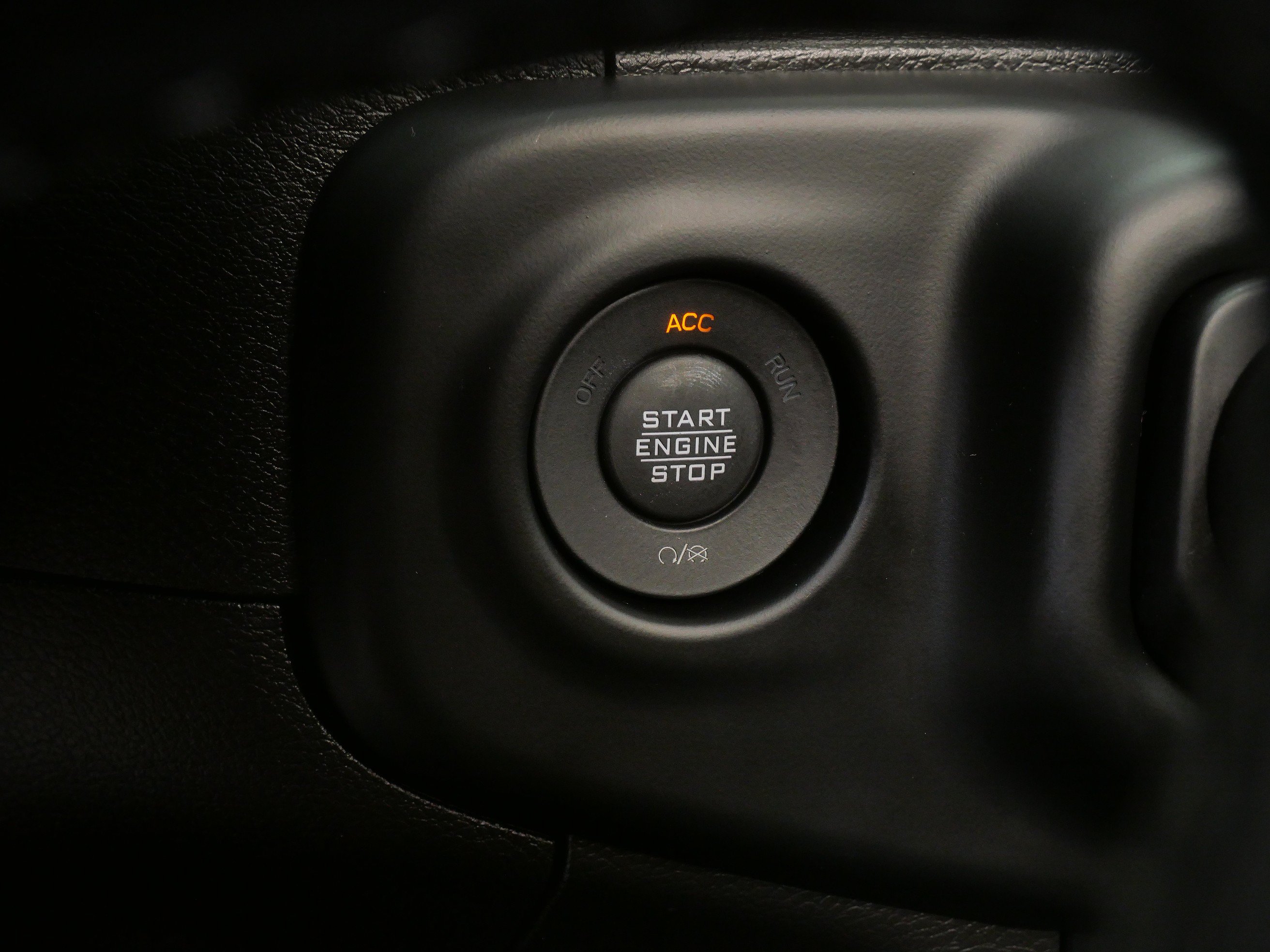 Used 2023 Jeep Wrangler Unlimited Sahara AWD/4WD image 27
