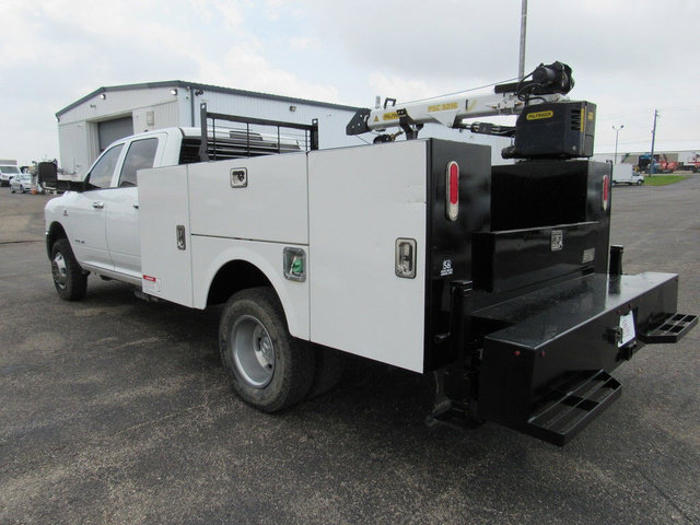 Used 2022 RAM 3500 Tradesman w/ Chrome Appearance Group AWD/4WD image 5