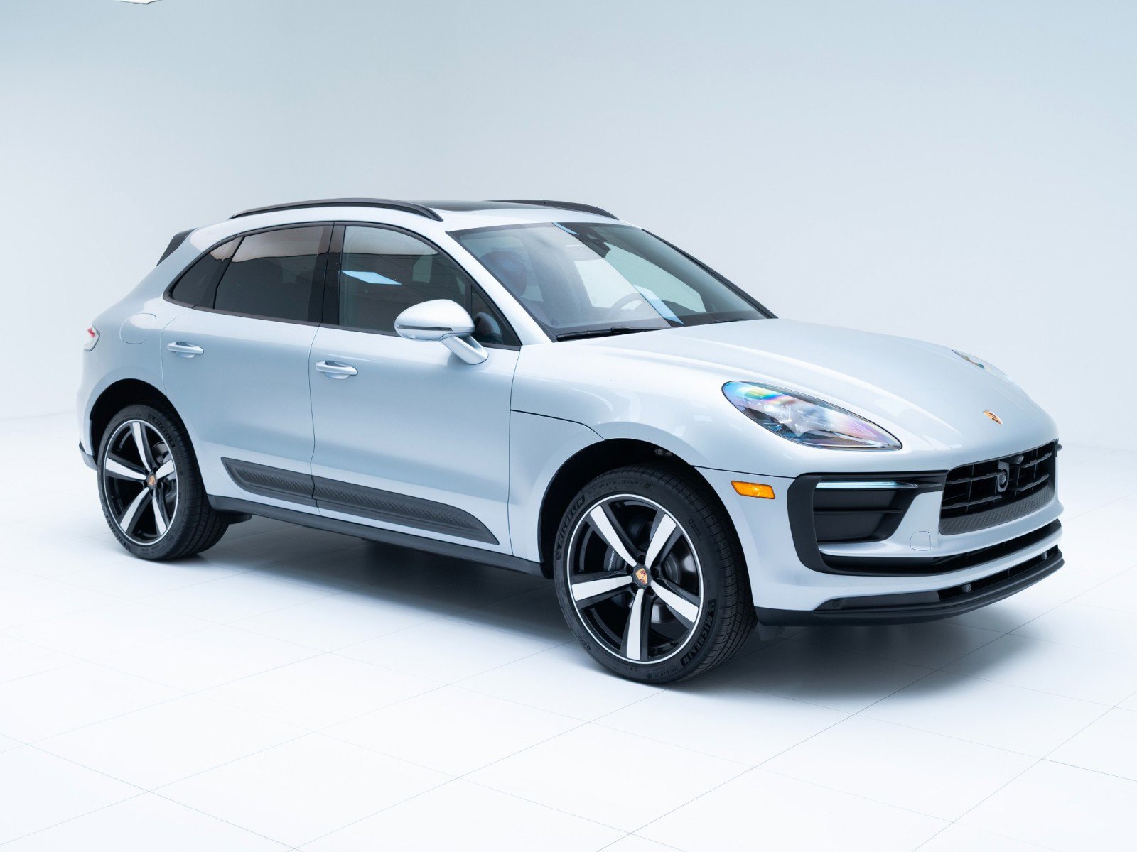 New 2026 Porsche Macan image 7